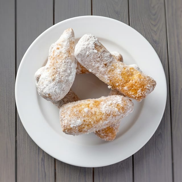 Zeppolis.
